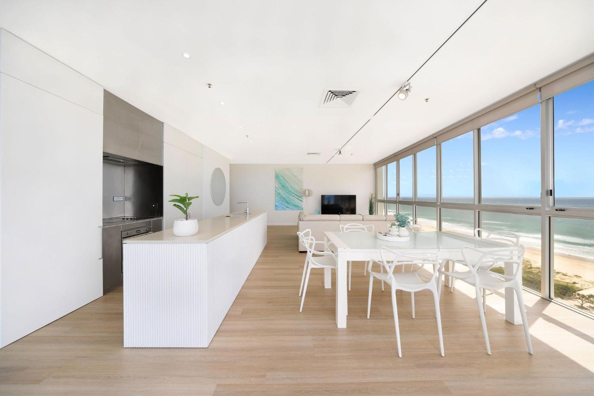 Ultiqa Air On Broadbeach Gold Coast Kültér fotó