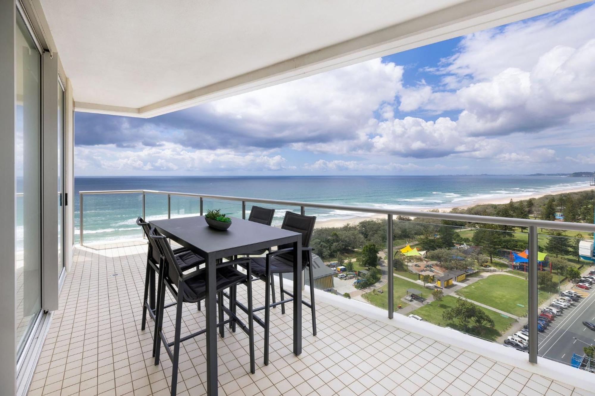Ultiqa Air On Broadbeach Gold Coast Kültér fotó