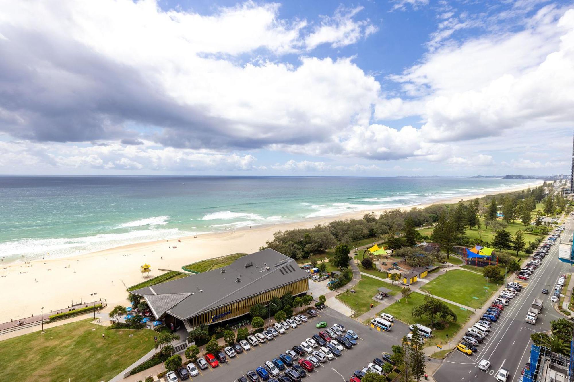 Ultiqa Air On Broadbeach Gold Coast Kültér fotó