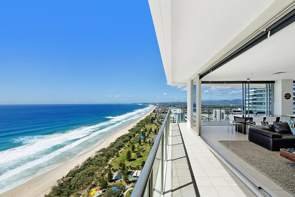 Ultiqa Air On Broadbeach Gold Coast Kültér fotó