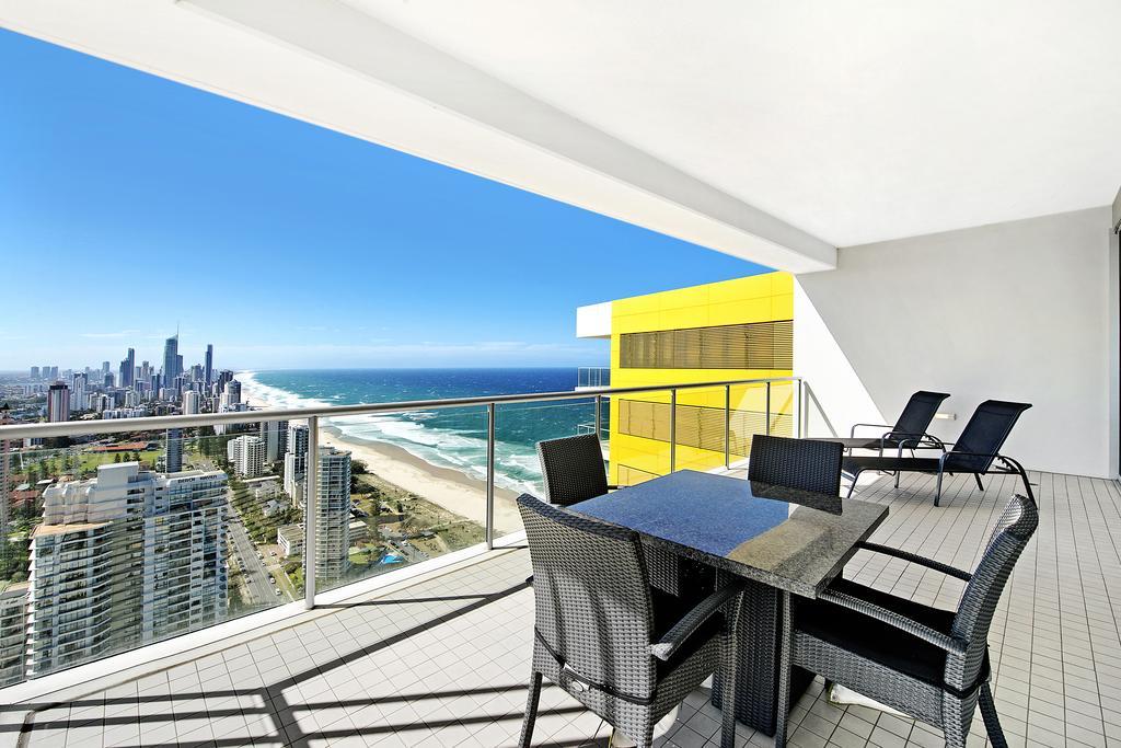 Ultiqa Air On Broadbeach Gold Coast Kültér fotó