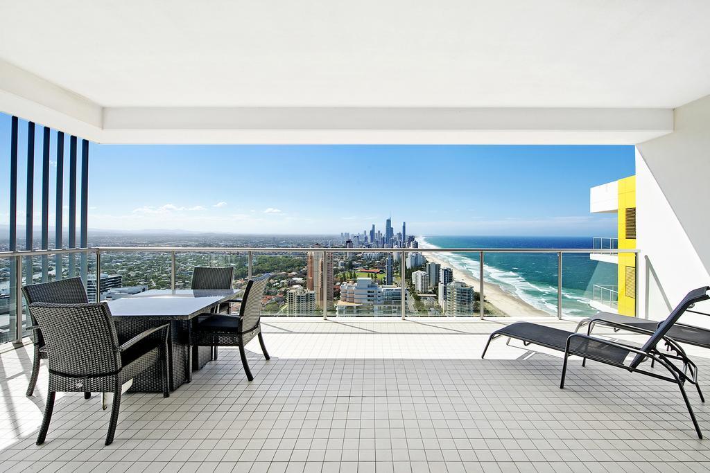 Ultiqa Air On Broadbeach Gold Coast Kültér fotó