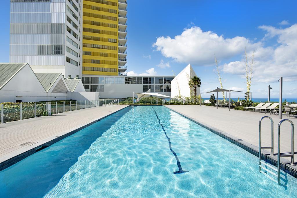 Ultiqa Air On Broadbeach Gold Coast Kültér fotó